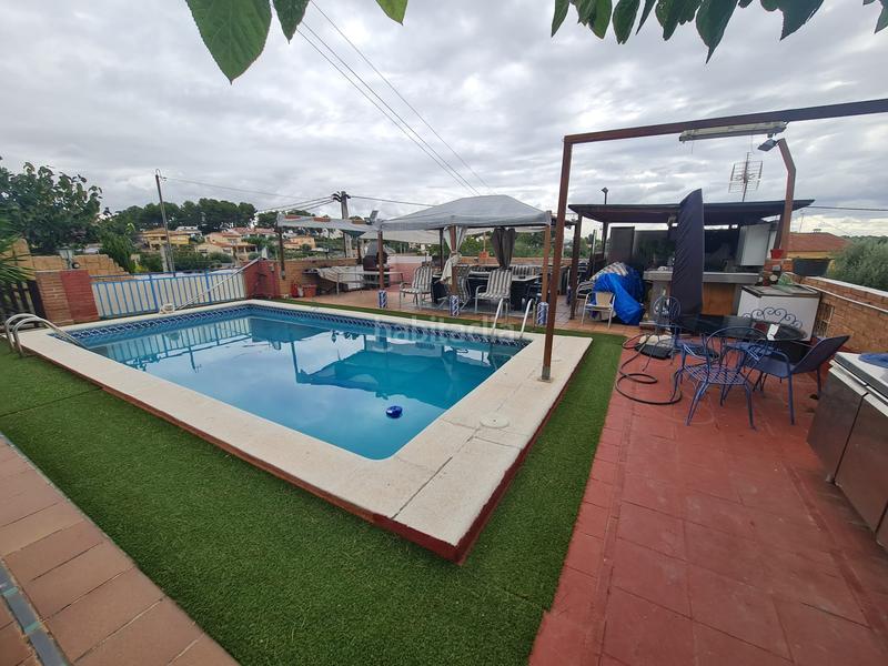 Foto 80b88f6d-4ff9-401b-8047-ccee130c1323. Chalet en Catllar (El)