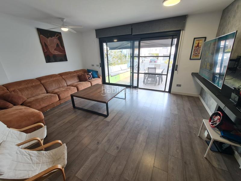 Foto bf3d54b8-1c18-4008-a0db-faf106a16a93. Maison jumelée avec chauffage parking piscine dans Platja de Mont-roig Mont-roig del Camp