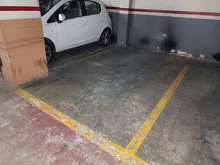 Posto auto  Avinguda de prat de la riba