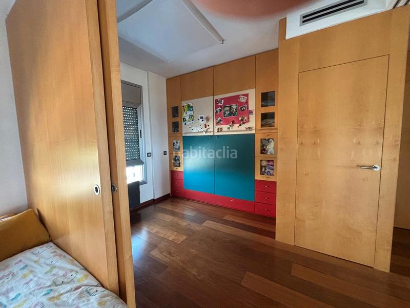 Foto cb85e099-ff37-429d-b648-7e58d952af96. Duplex con camino riscaldamento parcheggio piscina in Salou