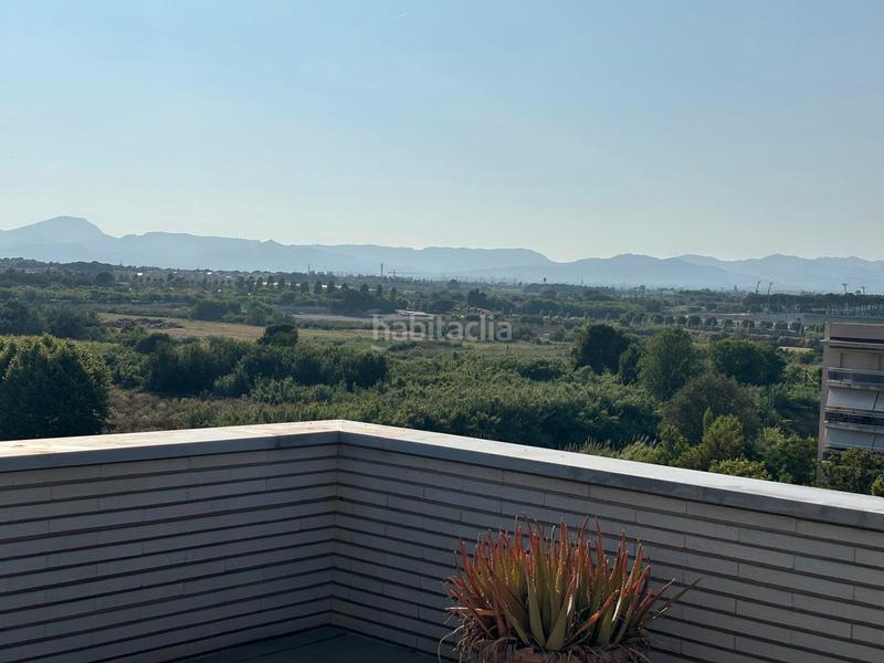 Foto cbd62bac-a194-44fb-8fa8-ce91c07500fa. Duplex avec cheminée chauffage parking piscine dans Salou