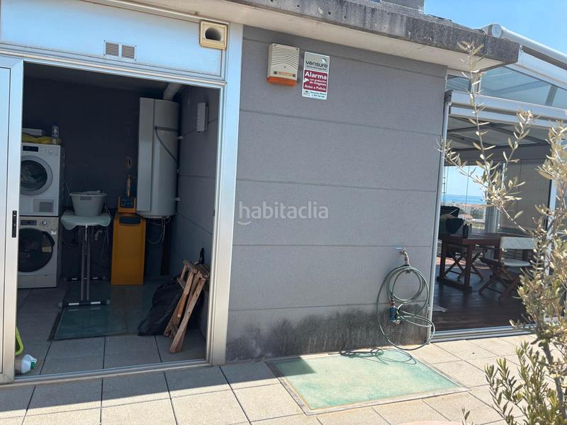 Foto ea23fe00-827b-41f6-8fc9-8c2cb2c31101. Duplex avec cheminée chauffage parking piscine dans Salou