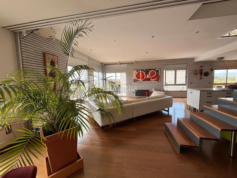 Foto 63497ff0-81cc-4eca-bdc5-1fb4915085e3. Dúplex amb xemeneia calefacció aparcament piscina a Salou