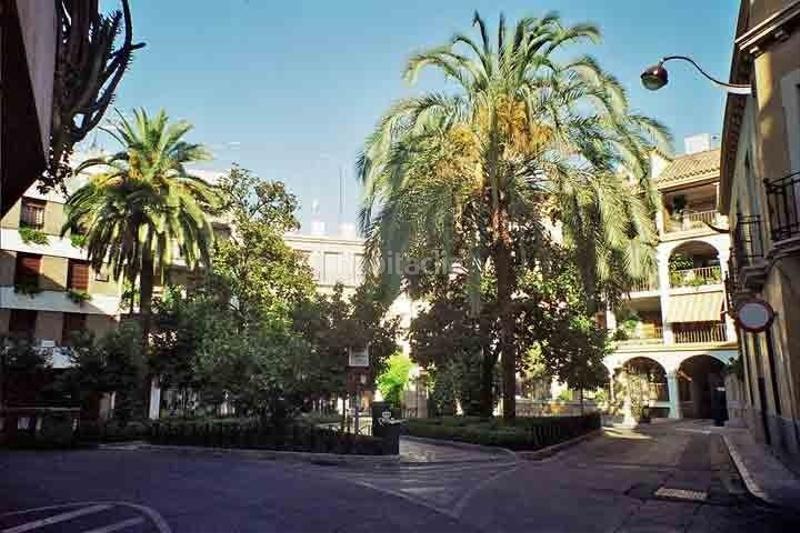 Foto dfa324fe-97df-4912-a243-921b0e05374f. Parking voiture dans Centro Córdoba
