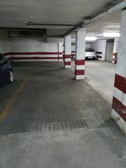 Parking coche en Centro. Gran plaza de garaje en pleno centro