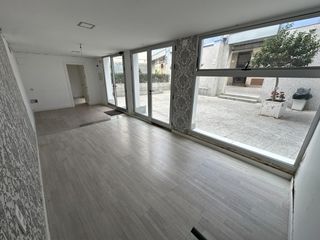 Lloguer Local Comercial  Calle sevilla. Estupendo local comercial en pleno centro