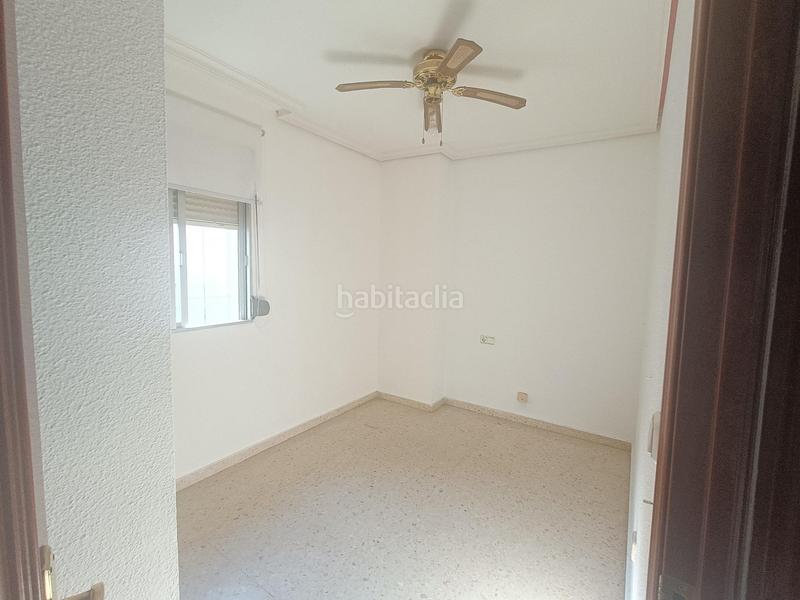 Foto 97eda253-e30c-4a8a-9be3-11e7bf50a3ec. Piso luminosa vivienda con terraza y piscina comunitaria en parque azahara en Córdoba