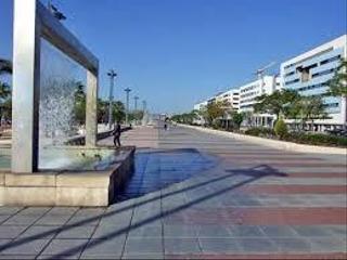 Appartement  Calle arqueólogo antonio garcía y bellido. Excelente piso de 4 dormitorios y 2 baños con cochera y trastero