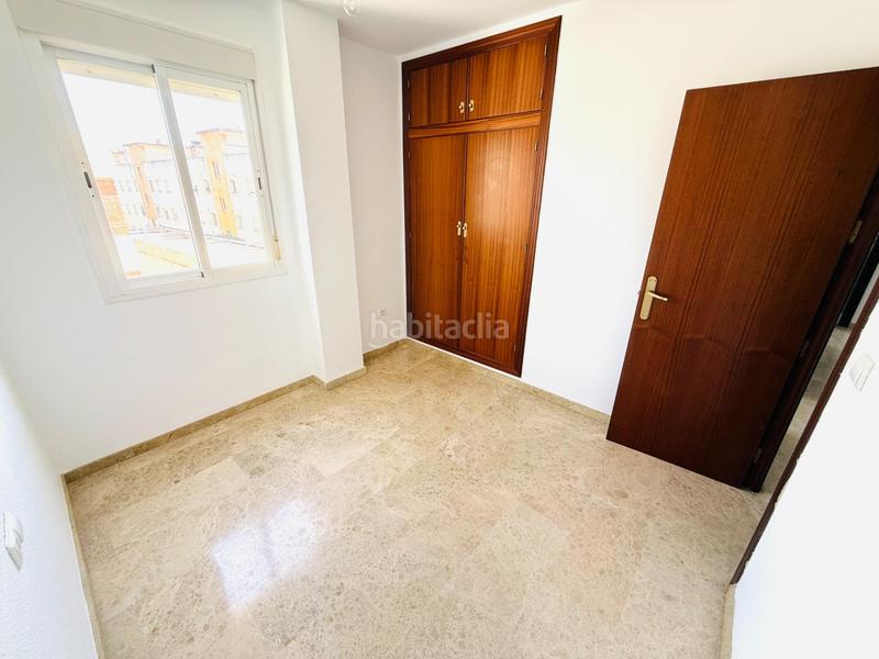 Foto 044c0b97-155a-4da7-9d60-0ce4180e07be. Piso excelente piso de 4 dormitorios y 2 baños con cochera y trastero junto vial y renfe en Córdoba