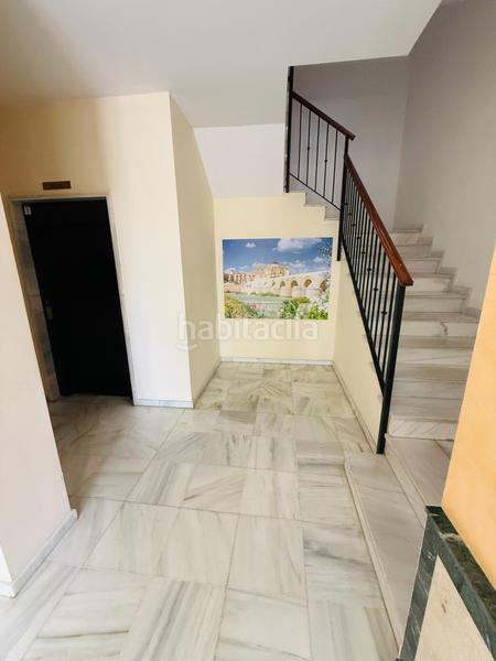 Foto 28e7ddb9-411d-4d9b-a732-e5a65c3bc501. Piso excelente piso de 4 dormitorios y 2 baños con cochera y trastero junto vial y renfe en Córdoba