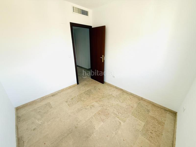 Foto 447e9140-ea9f-48a6-9ae1-2439fca458d6. Piso excelente piso de 4 dormitorios y 2 baños con cochera y trastero junto vial y renfe en Córdoba