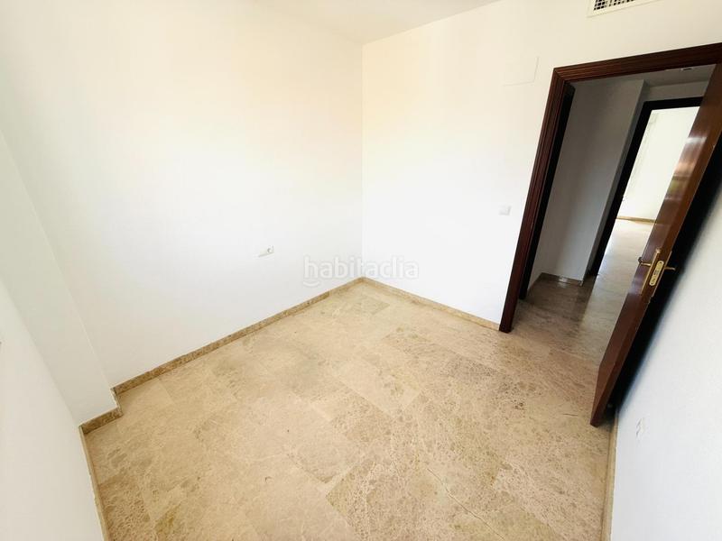 Foto 61911f6b-638b-4553-8144-9a00c9e743ba. Piso excelente piso de 4 dormitorios y 2 baños con cochera y trastero junto vial y renfe en Córdoba