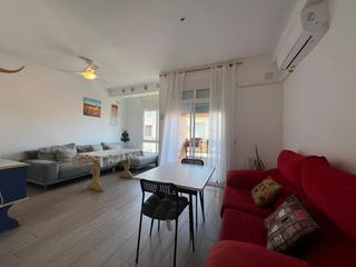 Appartement  Calle infanta doña maría. Vivienda con espacio, luz y grandes posibilidades en pleno ciuda