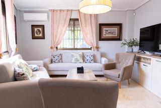 Casa adossada a El Brillante -El Naranjo - El Tablero. Chalet adosado, todo exterior y listo para entrar a vivir,  con