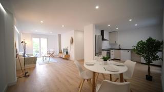 Piso en Fátima - Levante. Reformado y luminoso piso exterior, con ascensor, patio y balcon