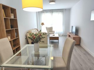 Location Appartement  Avenida america. Precioso piso zona centro en alquiler a estrenar amueblado, 110m