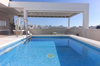 Àtic a Francisco gracia trenas 6. Espectacular ático dúplex de córdoba. prácticamente a estrenar y