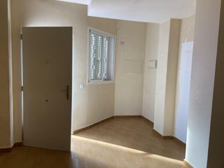 Duplex  Calle cartago. Vivienda tipo dúplex de dos dormitorios y con terraza independie