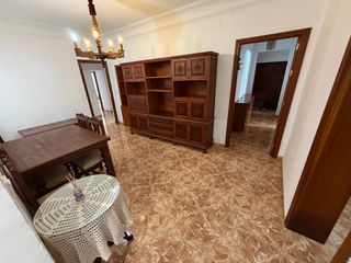 Flat in Ciudad Jardín - Zoco. Excelente oportunidad de vivienda en ciudad jardin, junto a repu