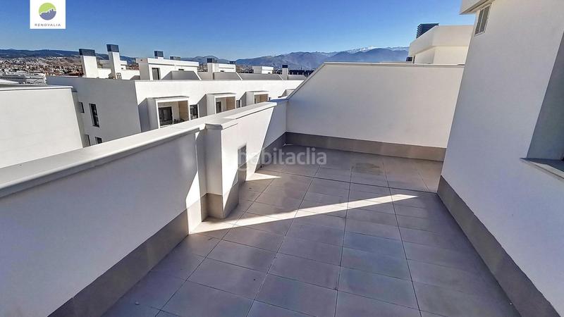 Foto 64a45283-6b05-4194-94c5-beb341f4d5bd. Alquiler ático en calle san miguel 7 aticoduplex en residencial nevada ii en Armilla