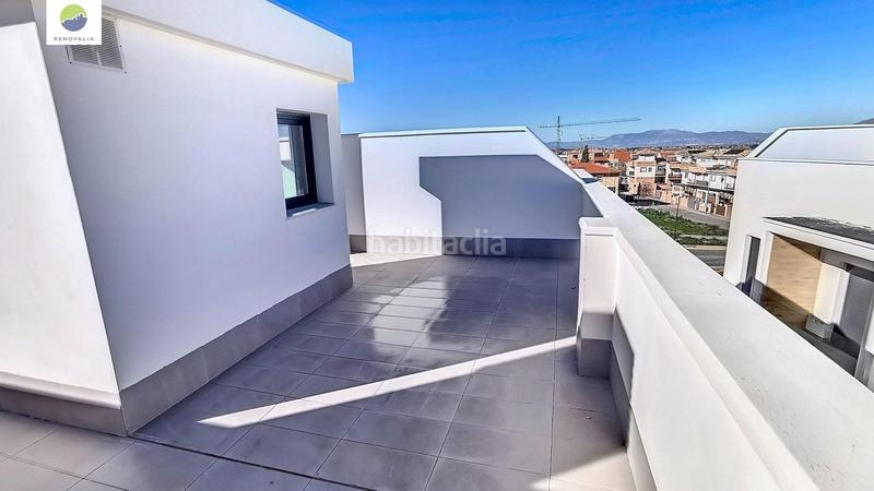 Foto 76e81dce-9b15-436b-ba7f-5cbcf8237193. Alquiler ático en calle san miguel 7 aticoduplex en residencial nevada ii en Armilla