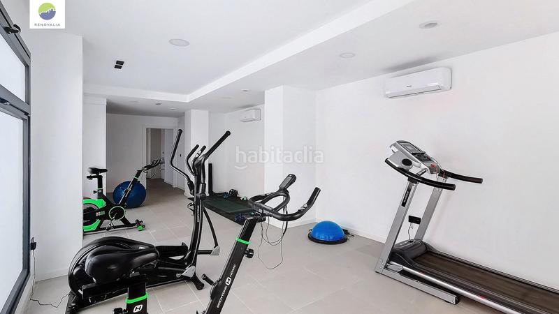 Foto f0f4aa04-e981-4575-8305-01d7eb2ad5c3. Alquiler ático en calle san miguel 7 aticoduplex en residencial nevada ii en Armilla