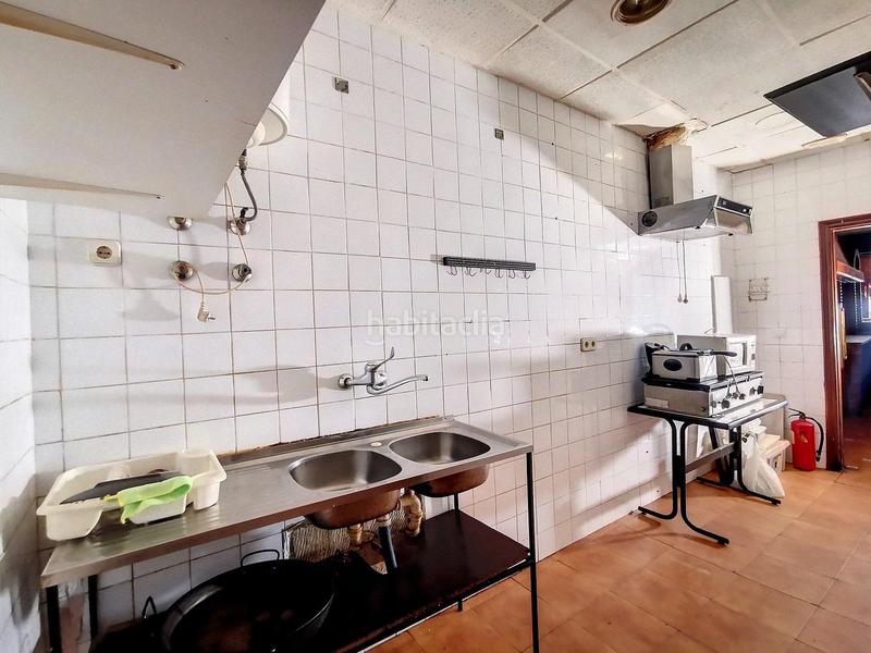 Foto 475d80be-2a2f-45bf-818a-d6bea21bd9c0. Local comercial barcafetería en venta junto al centro de salud en Armilla