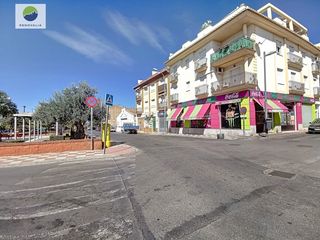 Location Appartement  Calle palencia. Piso céntrico sin amueblar en armilla