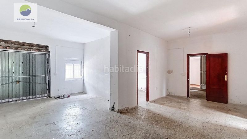 Foto aa95f8d6-4e23-4990-a765-d2e658665249. Casa amb aparcament a Avda. De los Ogíjares Armilla
