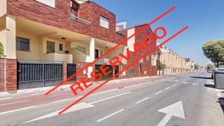 Lloguer Casa adossada  Calle ocho de marzo. Adosada junto al centro comercial nevada en armilla