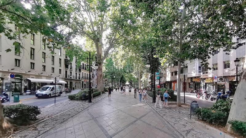 Foto b77a7dd5-5fe7-40d1-aad2-19975d57cc32. Alquiler piso  amueblado junto a corte inglés en Granada