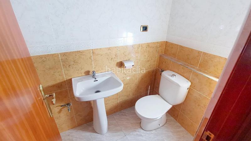Foto abc9ed1b-cc52-4542-a75c-71b042bb4783. Alquiler local comercial  en zona del camino del jueves en Armilla