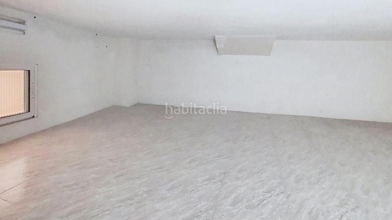 Foto d5d23277-a5d8-48a2-8c20-ba6047bef375. Alquiler local comercial  en zona del camino del jueves en Armilla