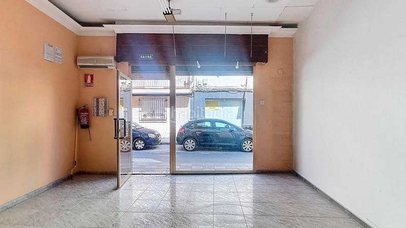 Foto 7d516be5-1d3a-40f6-865f-9757ebf8284a. Lloguer local comercial a San Antón Armilla