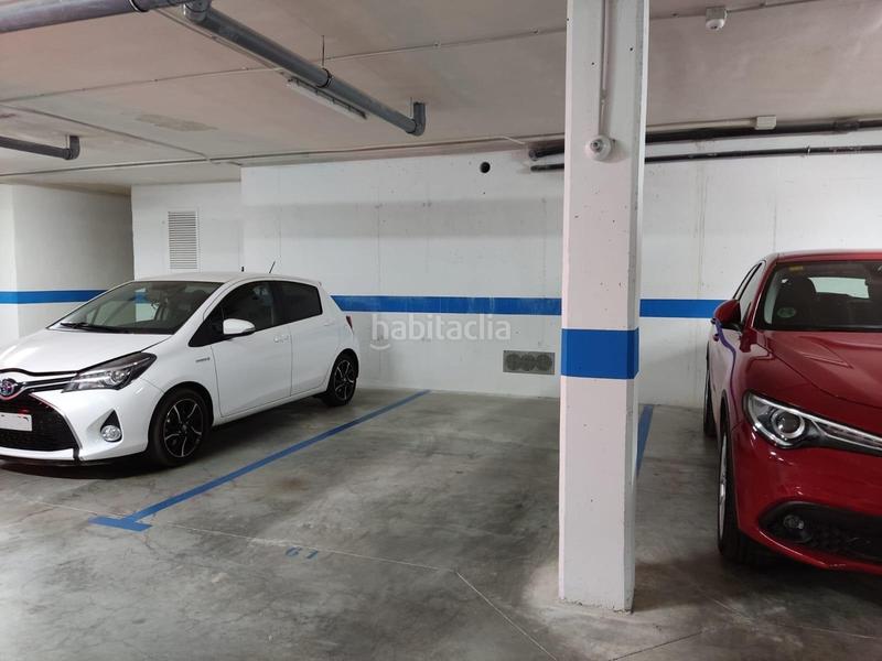 Foto d6631b69-5180-4a6a-9c97-dcfe51c3c86f. Alquiler parking coche en calle de darwin 18 plaza de garaje en residencial nevada en Armilla