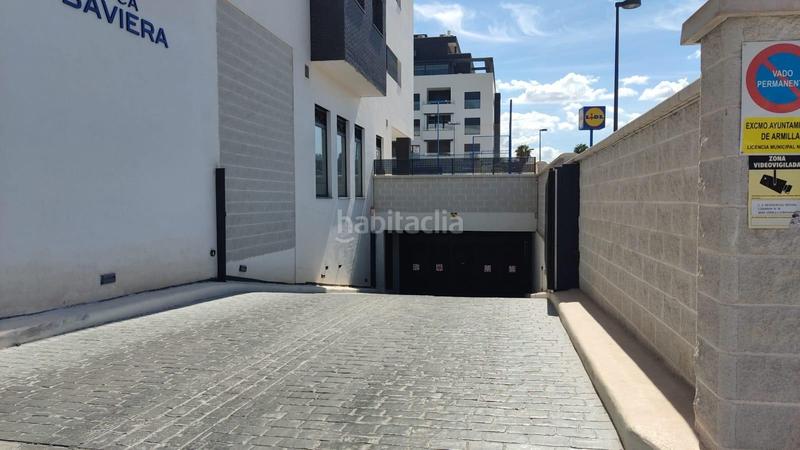 Foto 4b172fbf-1e58-4689-9598-ba46ded5c152. Miete autoparkplatz in calle de darwin 18 in San Miguel Armilla