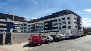 Car parking in Calle de Darwin 18