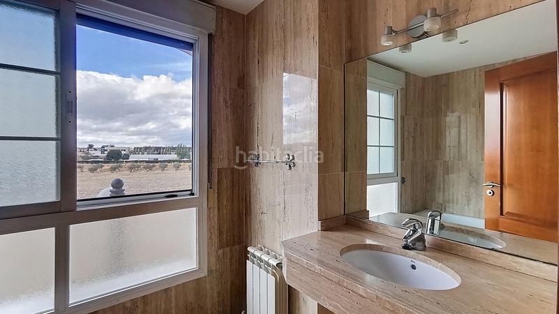 Foto 4bb1bb30-73b0-4cac-aec1-1871ea492e6c. Reihenhaus mit heizung parking in San Miguel Armilla