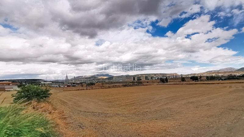 Foto 56358bed-b79f-45ba-b76a-93eb067cb0c4. Maison jumelée avec chauffage parking dans San Miguel Armilla