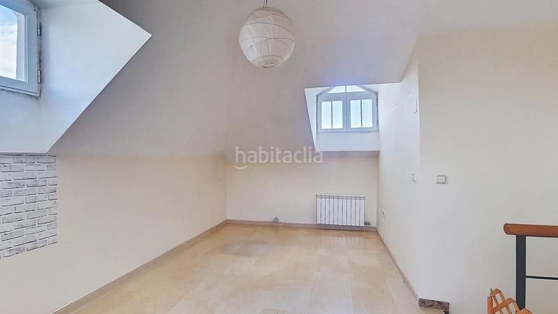 Foto 85240c6f-9f9e-4606-bbfc-d9f036f73d36. Maison jumelée avec chauffage parking dans San Miguel Armilla