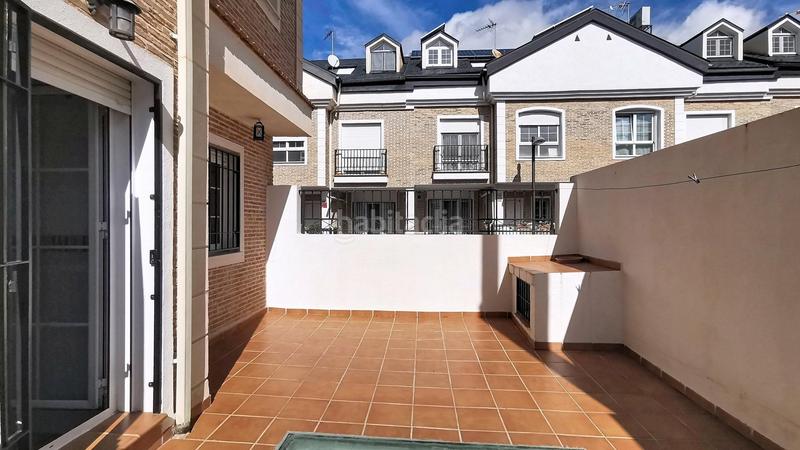 Foto bc3e9bd0-d88c-4bfa-90cc-9f59dcd9f962. Reihenhaus mit heizung parking in San Miguel Armilla