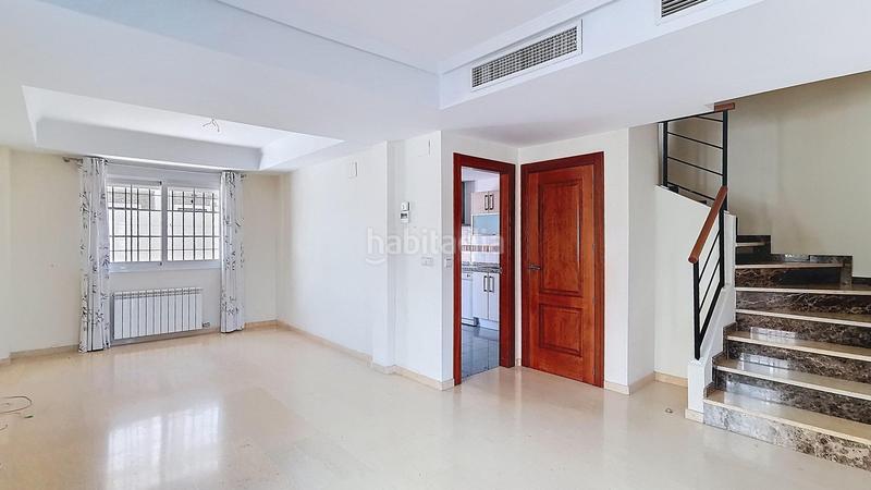 Foto bedeb880-00cc-4220-946e-c5e906602d4c. Maison jumelée avec chauffage parking dans San Miguel Armilla