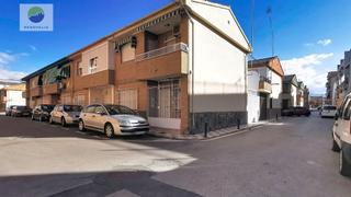 Casa adossada  Calle el pilar. Casa junto a la iglesia de san miguel de armilla