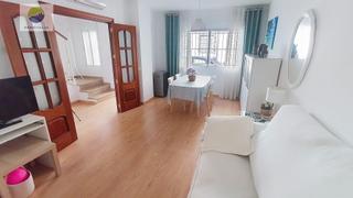 Reihenhaus  Calle el pilar. Casa junto a la iglesia de san miguel de armilla