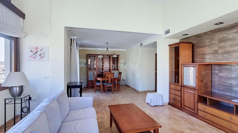 Foto e66c081a-2ba9-48c4-b4ce-759ee432fbd4. Miete etagenwohnung mit heizung parking in San Cayetano Churriana de la Vega