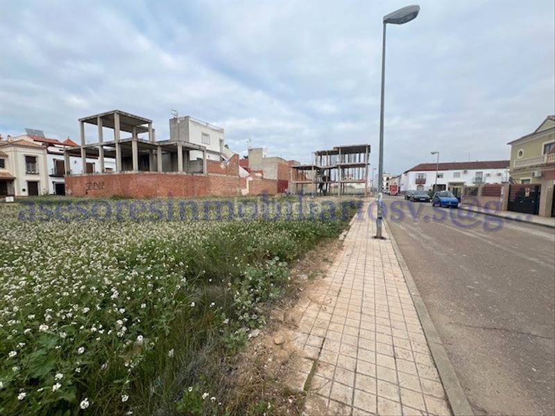 Foto 45a659cb-44b5-44af-a34d-cc0c81b0d102. Terrain résidentiel dans Villaverde del Río