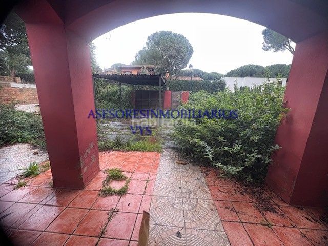Foto 19ffa7a2-5c40-430a-aaa6-5102dcfda200. Chalet en calle abeto 19 ¡bajada de precio! urbanización la juliana: ahora por tan solo 295.000 €. en Bollullos de la Mitación