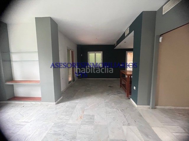 Foto 3ee156bf-bcee-4351-8b29-0460d32f3df2. Chalet en calle abeto 19 ¡bajada de precio! urbanización la juliana: ahora por tan solo 295.000 €. en Bollullos de la Mitación