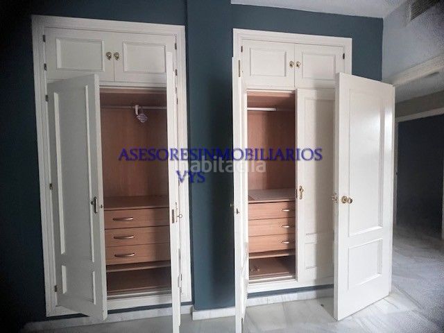 Foto 55c08a3b-ee04-4dfc-8f1f-1f86bd980071. Chalet en calle abeto 19 ¡bajada de precio! urbanización la juliana: ahora por tan solo 295.000 €. en Bollullos de la Mitación