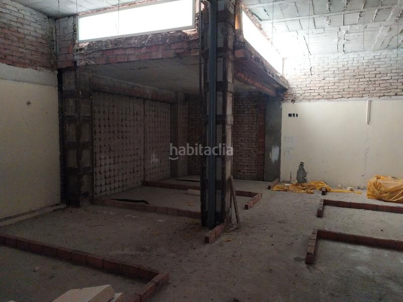 Foto 58369278-12f7-4116-b37c-71d4abb0ee60. Rent business premise in calle andrés bernáldez 1a in Sevilla